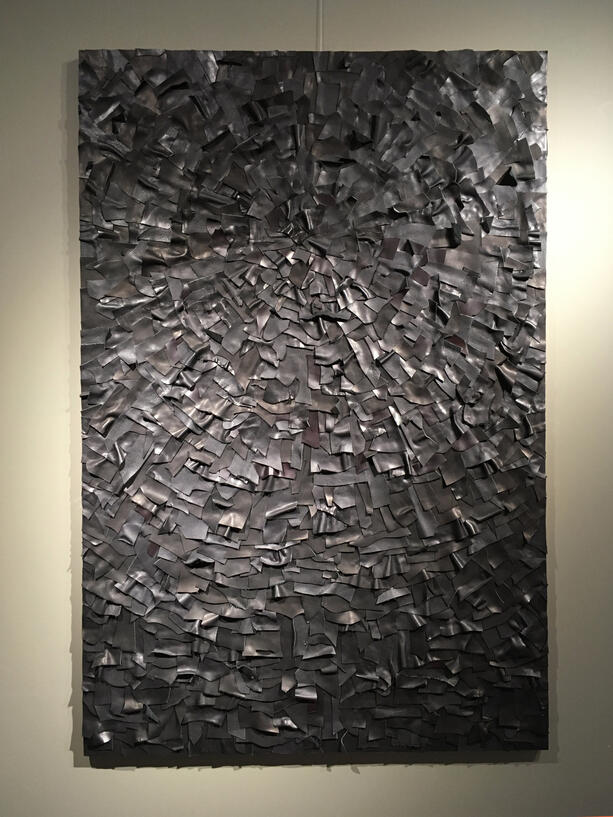 S/TÍTULO | 2024 | Pele, Madeira | 150 x 100 cm