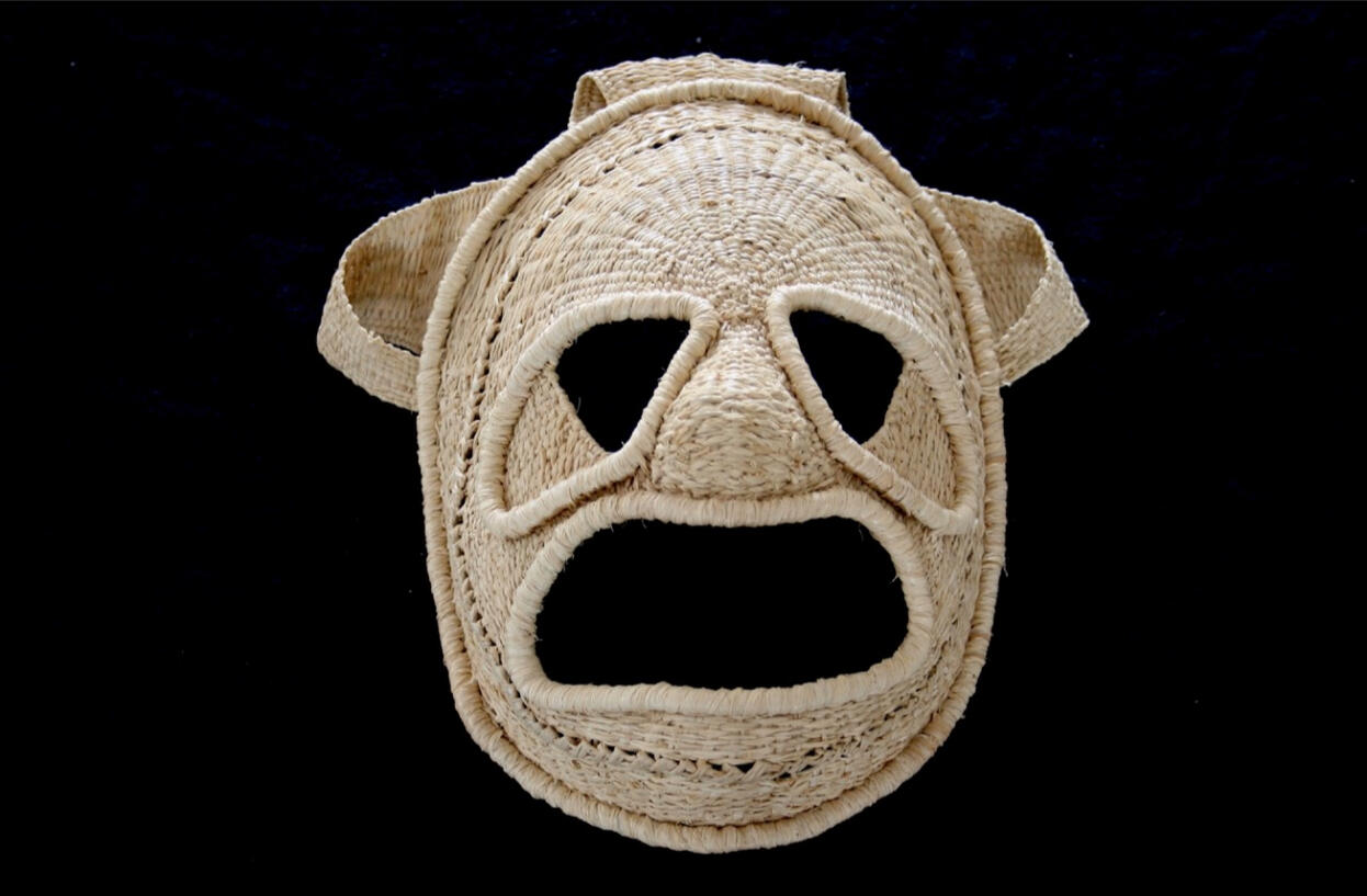 ALMA DE PALHA | 2013 | Rafia | 35 x 35 cm Premio Nacional de Artesanato Contemporaneo, 2013, 2º lugar